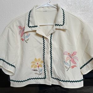Floral Cream Cropped Shirt
